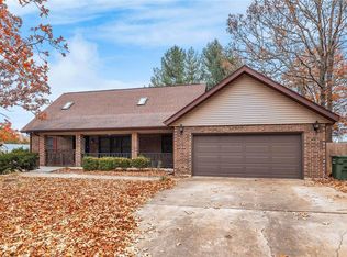 702 Sycamore Dr, Rolla, MO 65401