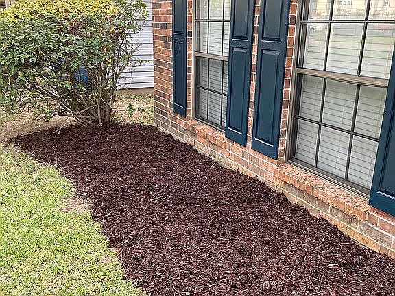 4th image of 505 Saint Seton Ln