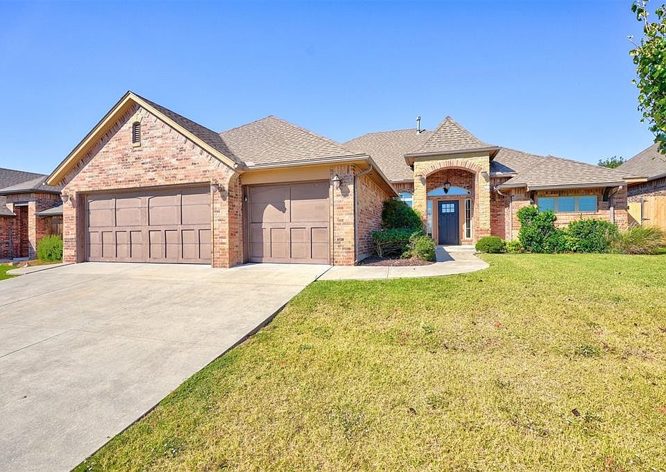 1st image of 1013 Dayton Ln
