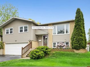 3107 Everglade Ave, Woodridge, IL 60517