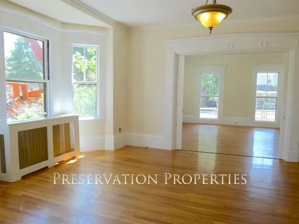 195 Church St Floor 1, Newton, MA 02458