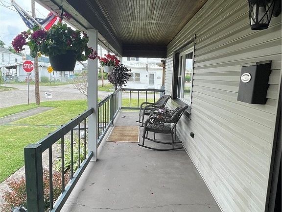2nd image of 403 Highland Ave