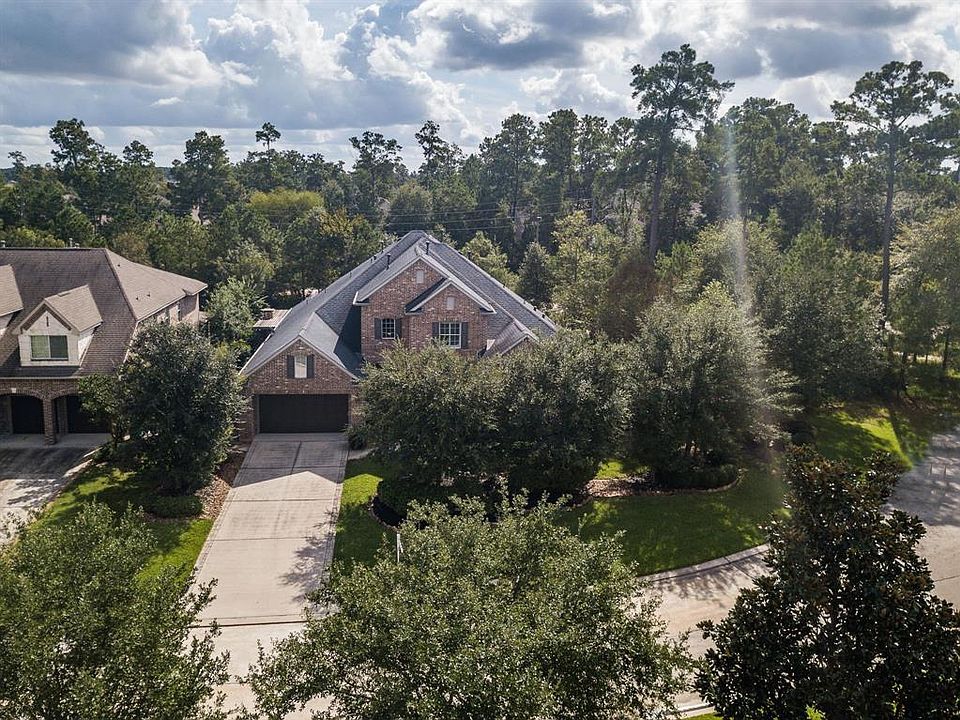 10 Mosaic Point Place