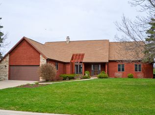 3455 Bay Highlands Dr, Green Bay, WI 54311