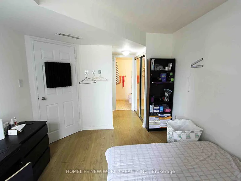 1001 Bay St #2012 — Photo 10