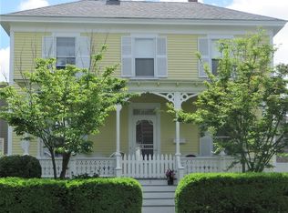 17 Kay St, Newport, RI 02840