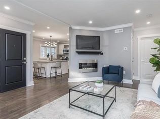 27 Plymouth St #3, Cambridge, MA 02141