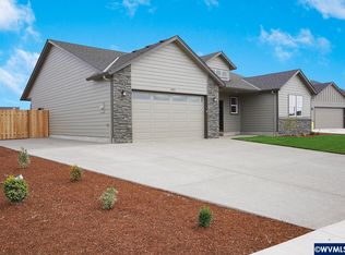 4625 Royal Dr NE, Albany, OR 97321