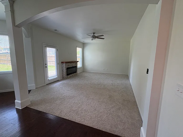 64 Leatherwood Dr — Photo 10