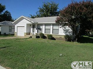 5341 Vicki St, Haltom City, TX 76117