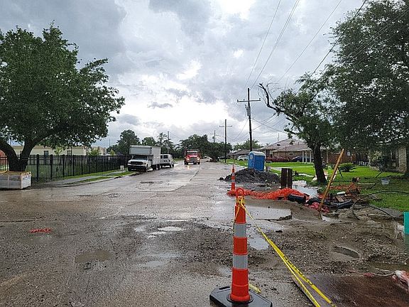 5th image of 4700 Marque Dr