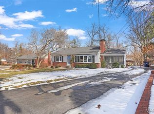 106 S Brent Ave, Saint Louis, MO 63122
