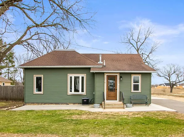 214 Maple Street, Pardeeville, WI 53954