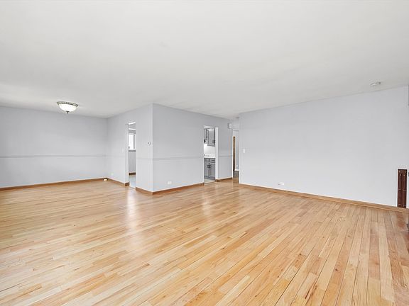 5th image of 553 N Ashbury Ave