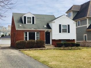 4905 Woodland Ave, Western Springs, IL 60558