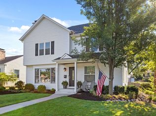 717 S Summit St, Barrington, IL 60010