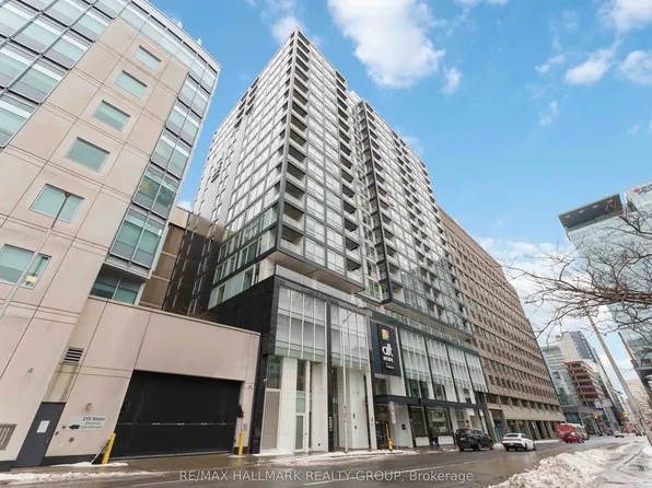 199 Slater St, Ottawa, ON
