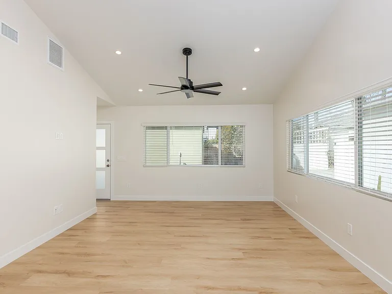 1619 S Ditmar St #2 — Photo 6
