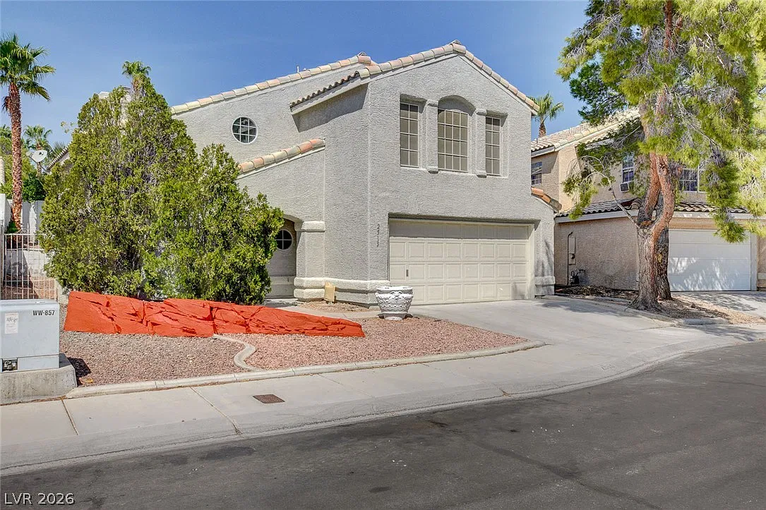 3 bed, 2.5 bath, 1653 sqft, $2,295 — Photo 3