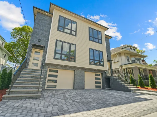 780 Edgewood Lane image 1 of 43