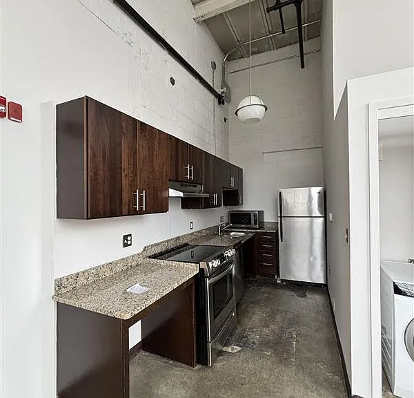 Apt. 29