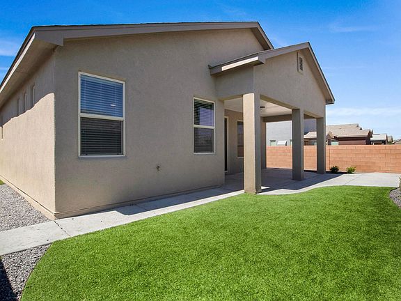 2nd image of 8000 Sierra Altos Pl NW