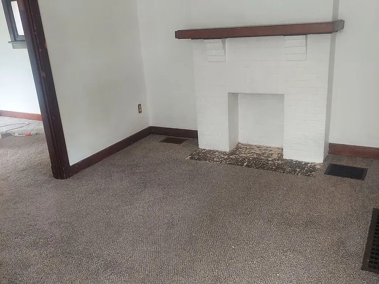 2128 Columbia Ave — Photo 7
