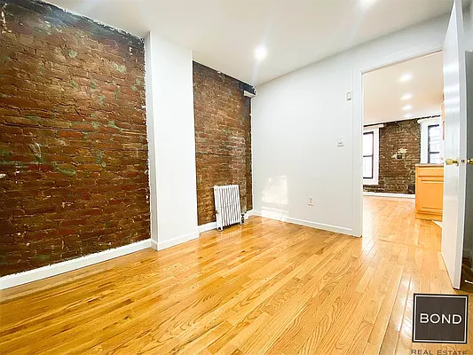 Rented by Bond New York | media 14