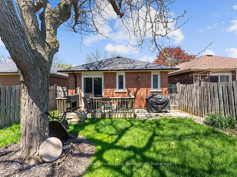121 Ribblesdale Dr — Photo 27