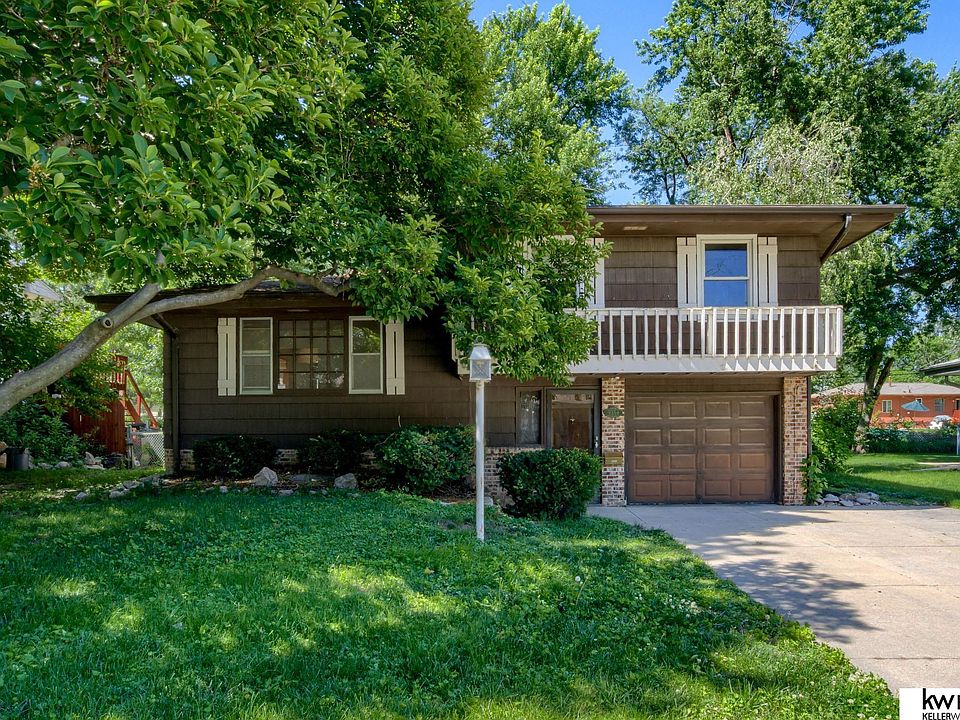 1st image of 9354 Brownley Dr