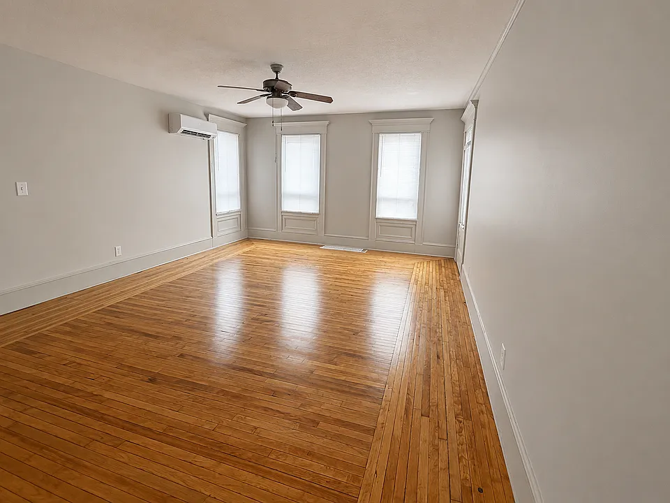93 Deane St #2