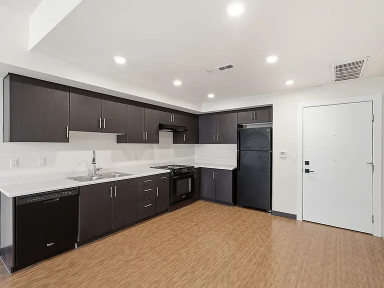 Elevate Your Urban Experience! Move in before the end of the month and get 10 weeks FREE Rent! — Photo 85
