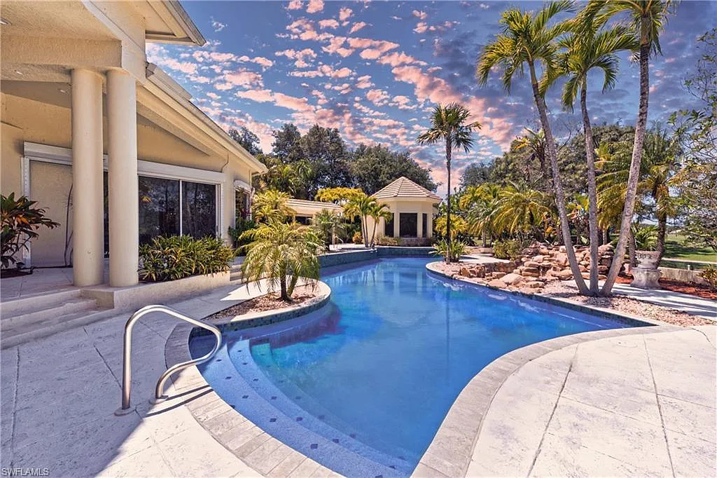 4 bed, 4.5 bath, 5314 sqft, $18,000 — Photo 2