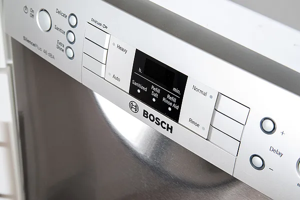 Rented by Silverstone Property Group LLC | media 2