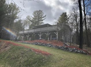 77 Captains Cv, Crown Point, NY 12928