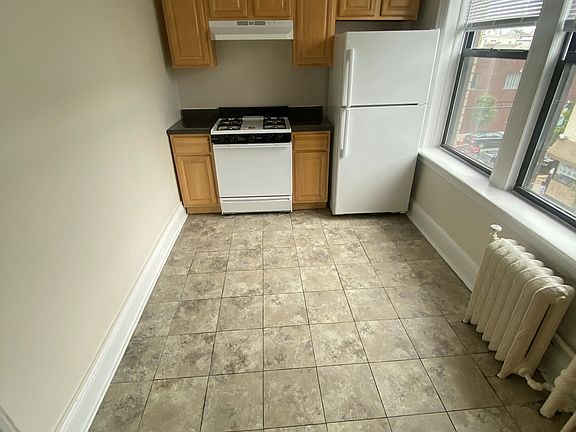 4th image of 424 17th St #B49dd5947