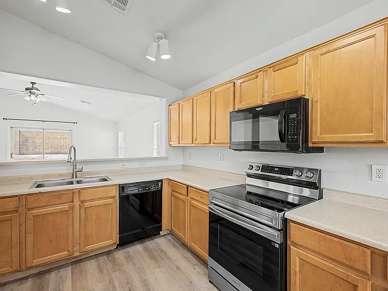 22820 W Papago St — Photo 19