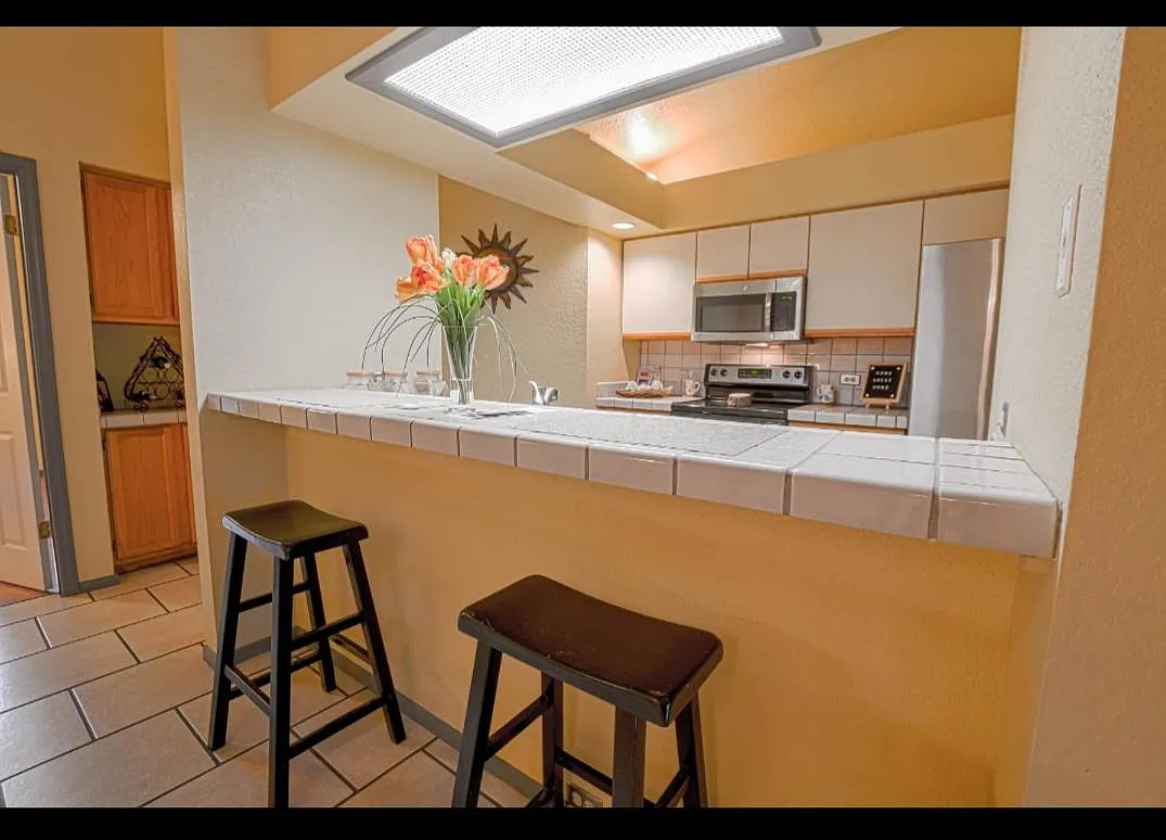 3 bed, 1485 sqft, $2,800 — Photo 2