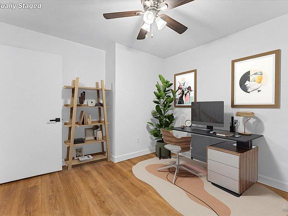 5th image of 471 Roosevelt St