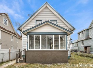1728 Francis Ave SE, Grand Rapids, MI 49507