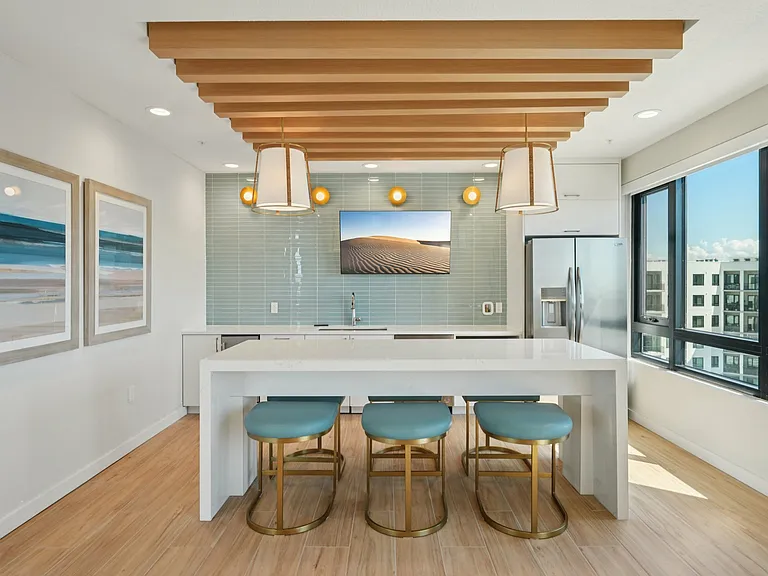 Marina Club Apartment homes — Photo 22