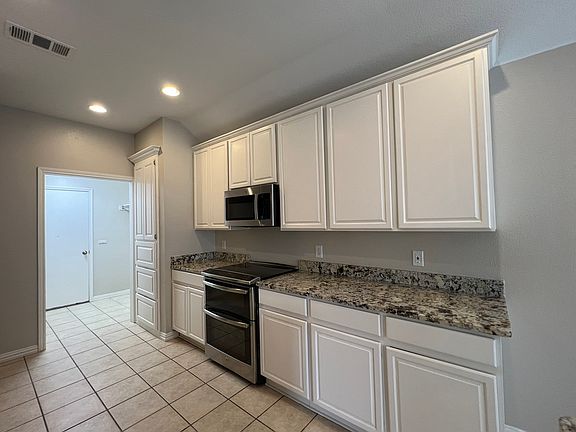 4th image of 10204 Star Fish St