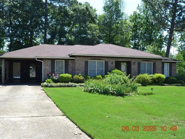 4304 Bridgewater Dr, Phenix City, AL 36867