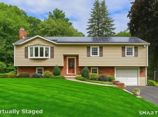 30 Lakeview Drive, Milford, CT 06460