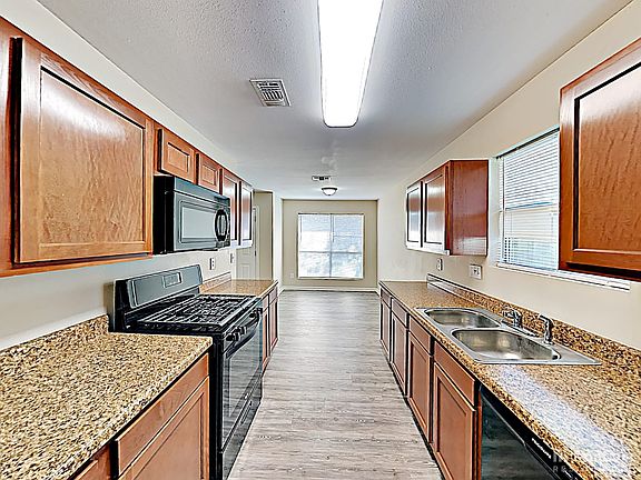 5th image of 7411 Soledad Dr