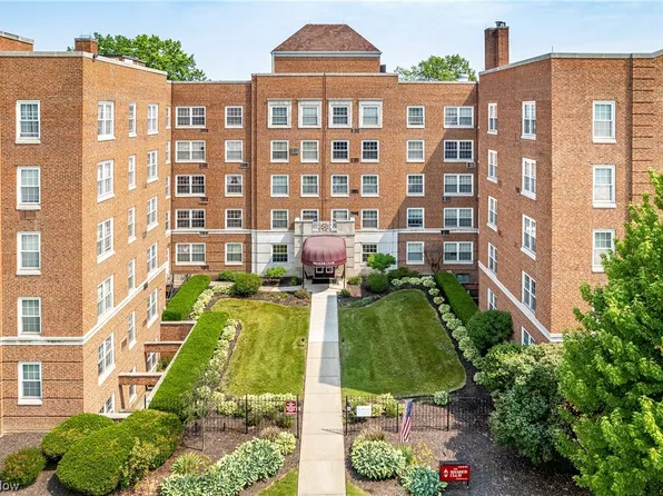 19201 Van Aken Blvd APT 401, Beachwood, OH 44122