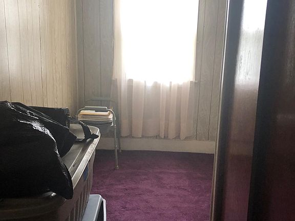 bedroom/office