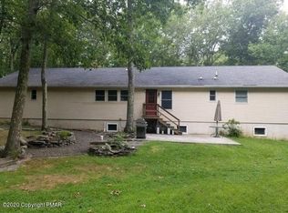 123 Oriole Ln, Cresco, PA 18344