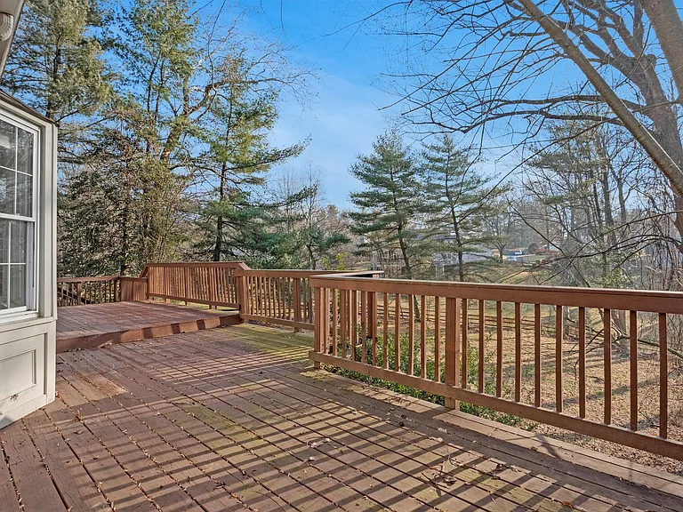 1215 Delta Glen Ct — Photo 57