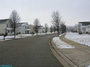 2235 Forest Rdg, Hebron, OH 43025